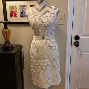 Sinclaire 10 White Dress